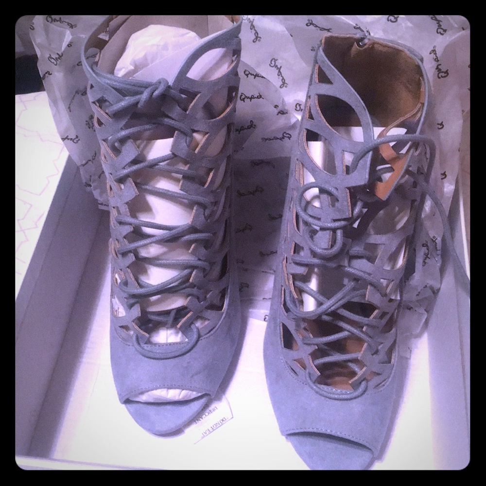 Storm blue high heel shoes